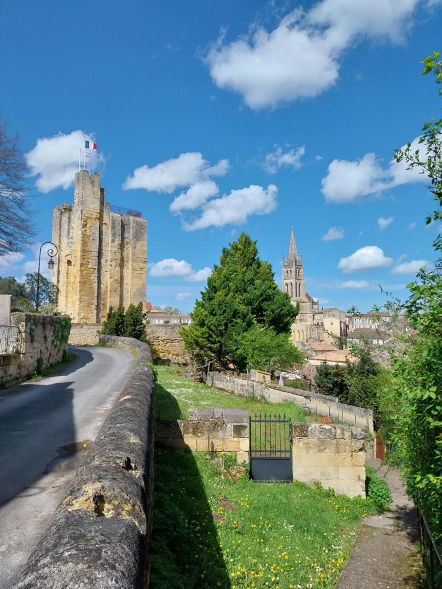 Hotes De Saint Emilion Bagian luar foto